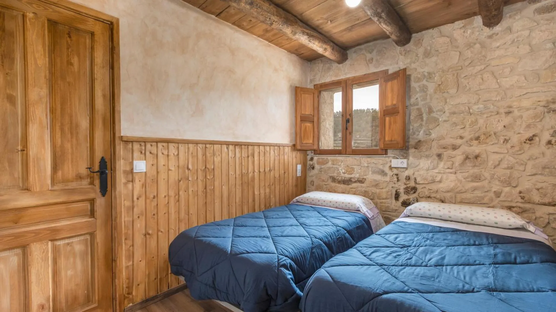 Casanellas Rural Els Omells de na Gaia 0*,